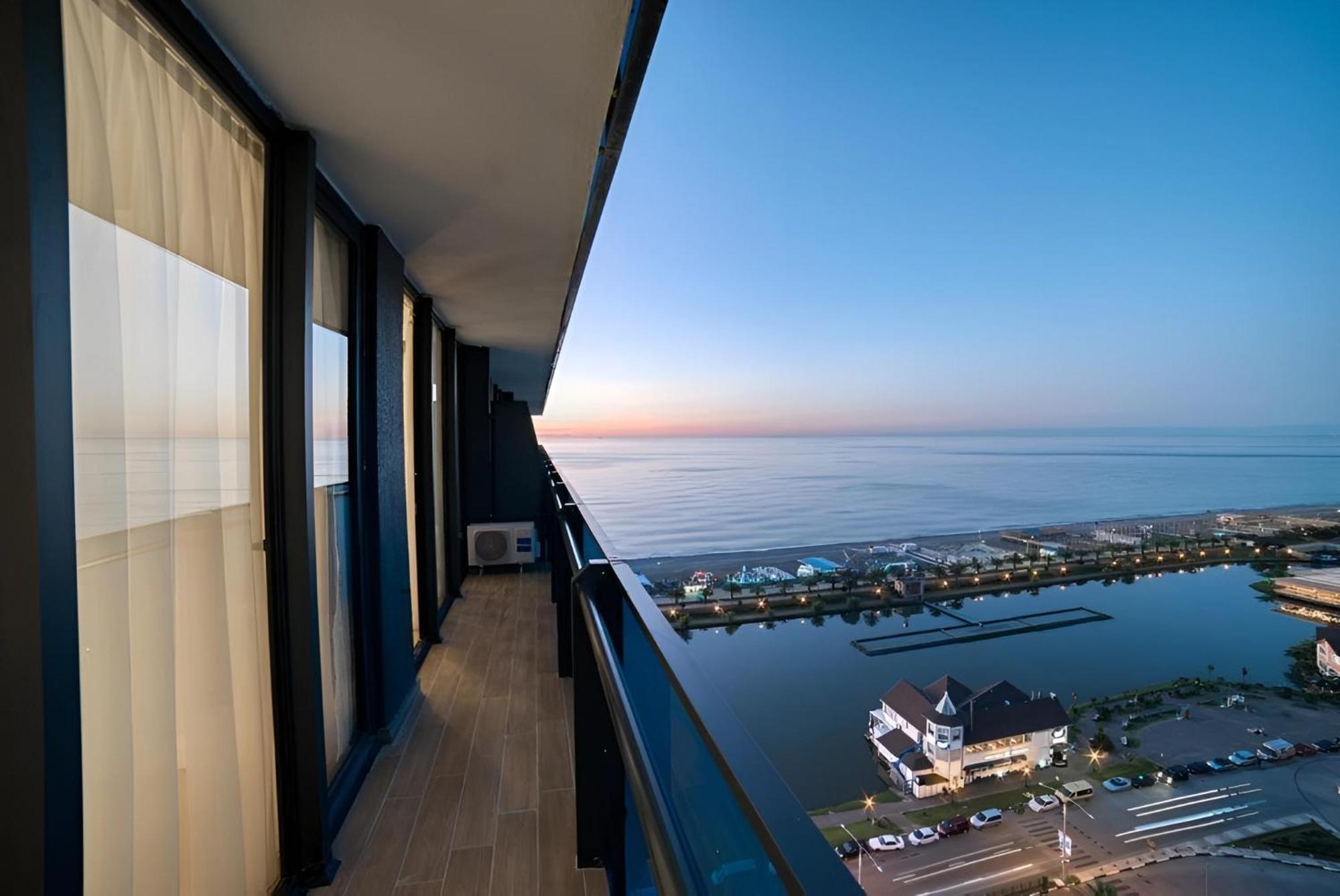 Orbi Batumi City Beach View Hotel Luaran gambar