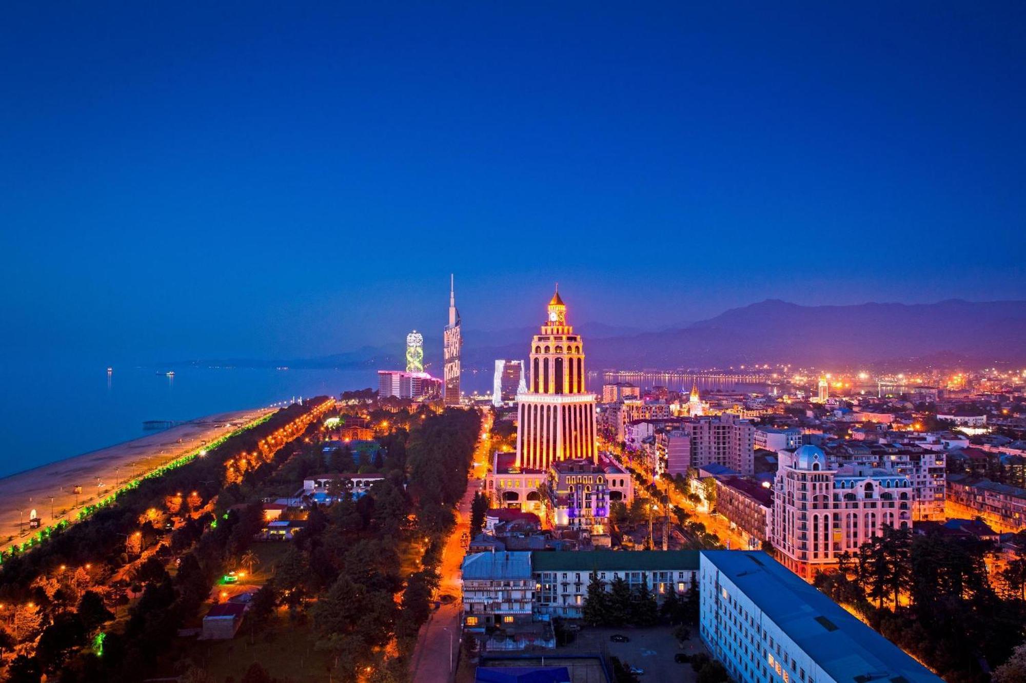 Orbi Batumi City Beach View Hotel Luaran gambar