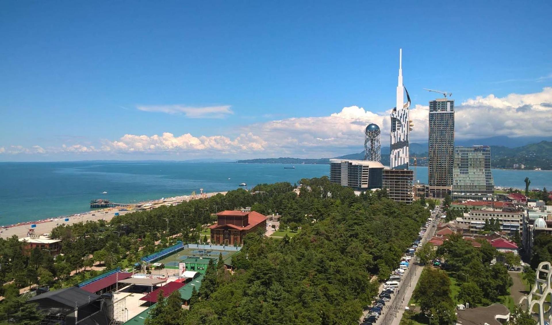 Orbi Batumi City Beach View Hotel Luaran gambar