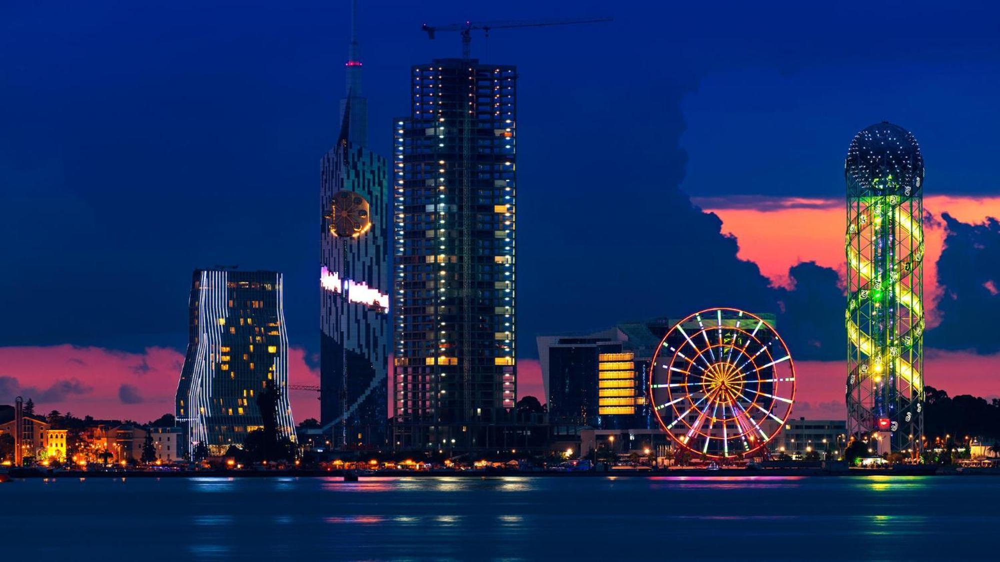 Orbi Batumi City Beach View Hotel Luaran gambar